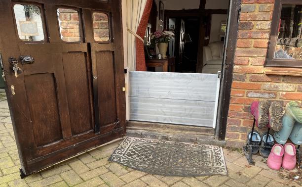 Door with flood barrier up 4032x3024 xa9efd021